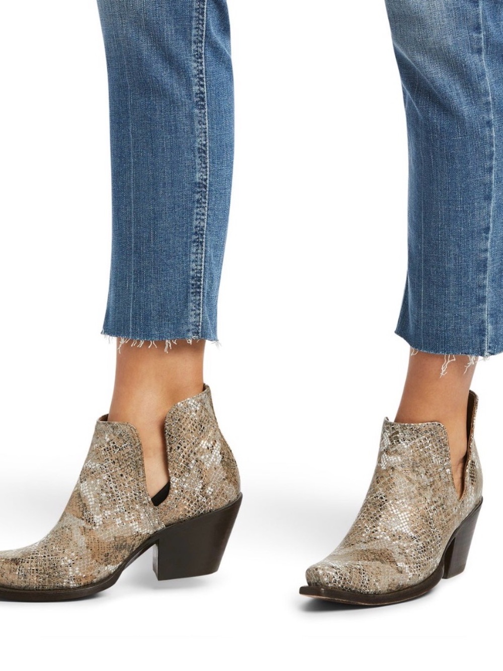 Ariat Dixon western snakeskin ankle booties 7.5